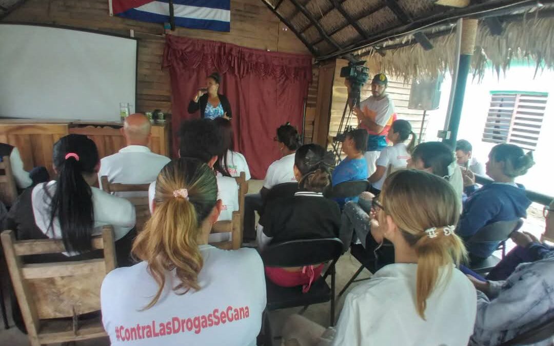 Potencian en Las Tunas cultura de rechazo ante el consumo de drogas y en defensa de la salud de los jóvenes