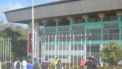 La vida deportiva late en la sala polivalente Leonardo Mackenzie 