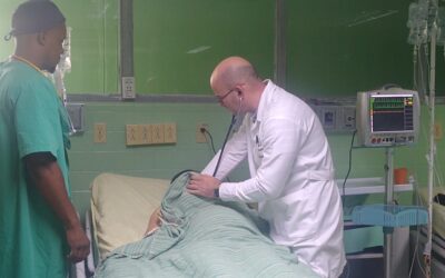 Bloqueo de los Estados Unidos a Cuba Vs la calidad de la atención sanitaria digna y efectiva