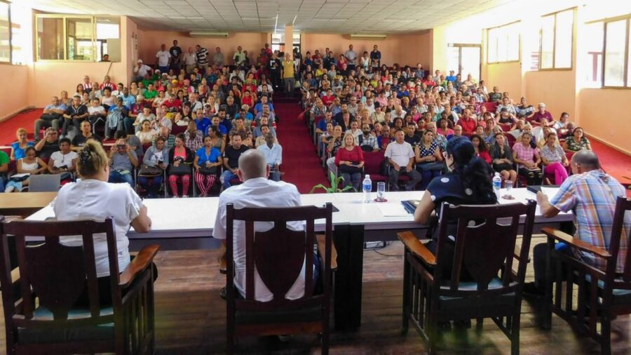 Intercambian autoridades en Las Tunas con la comunidad universitaria