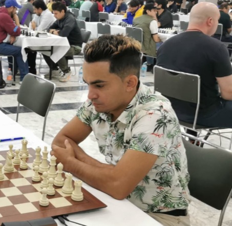 César Pérez sexto en México y Michel Díaz suma en España