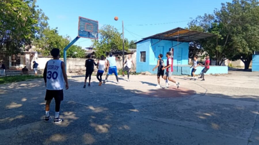 Chaparra arrolla y Delicias vence al campeón en jornada inaugural de la Copa Puerto Basket 