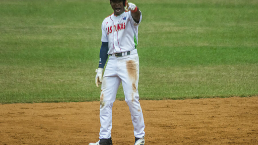 Yunieski Larduet: El “Rey de los robos” no estará en la IV Liga Élite