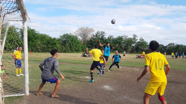 Majibacoa vibra con el fútbol: ocho equipos en torneo comunitario