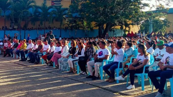 Conmemoran en Las Tunas los 65 años de la Organización de Pioneros José Martí