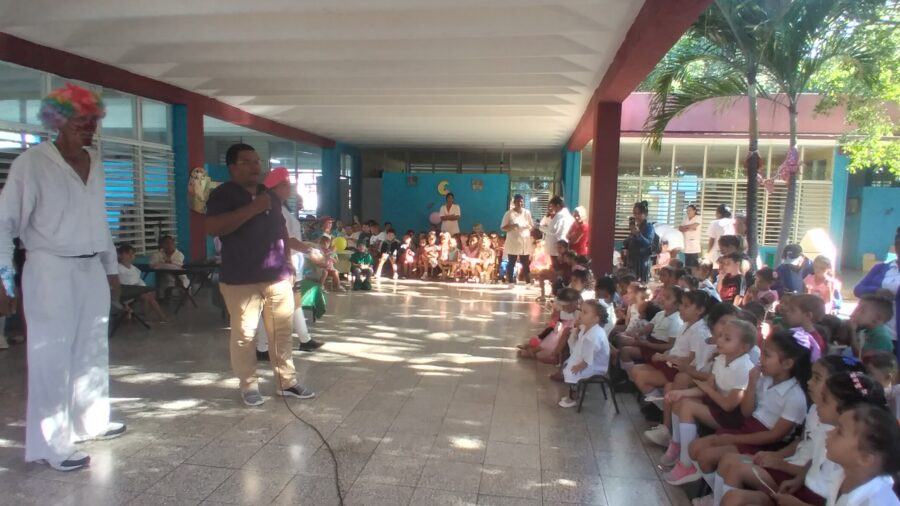 Destacan profesionales de la Enfermería labor de la Puericultura