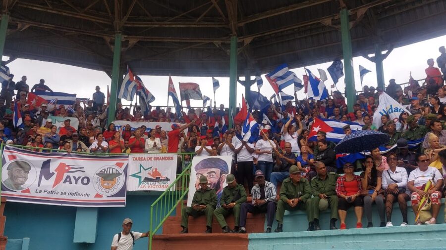 Bateando por la unidad, trabajadores tuneros rumbo al Primero de Mayo