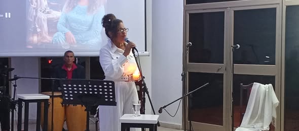 Berlis Fernández celebra tres décadas de arte con "Manantial de amor"