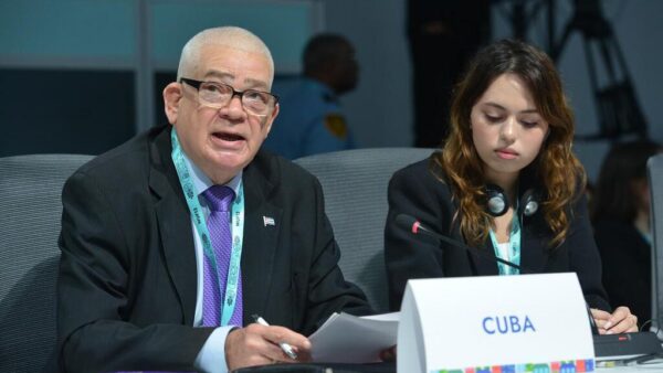Cuba presente en el Foro Urbano Mundial de Bakú