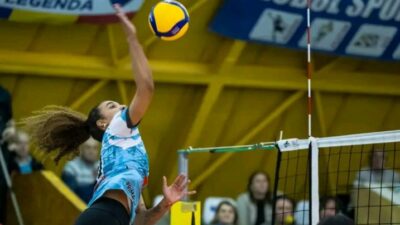 Claudia Tarín concluye su temporada en Rumanía 