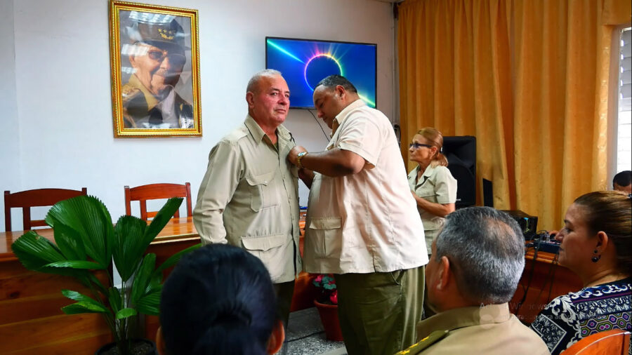 Reconocen a trabajadores destacados del Instituto Nacional de la Reserva Estatal en Las Tunas
