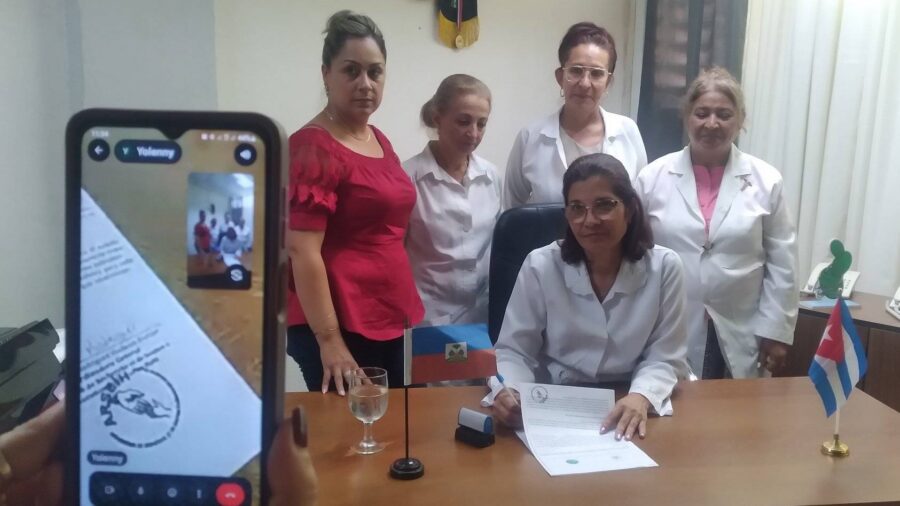 Firma Universidad de Ciencias Médicas convenio de colaboración institucional con nación de Haití