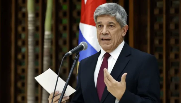 Vicecanciller Fernández de Cossío: Cuba no ha puesto reparos a ayuda desde EEUU