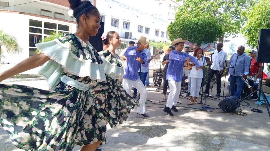 Realizan Jornada Cucalambeana en el municipio de Las Tunas