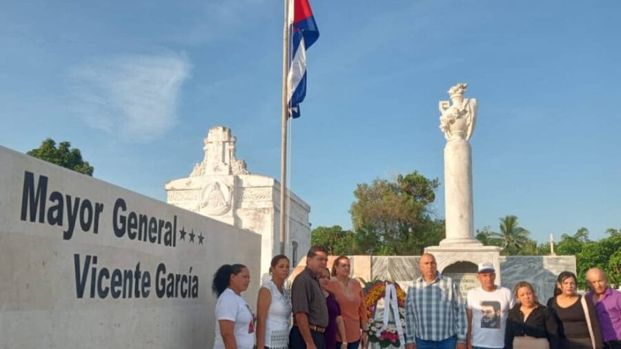 Máximas autoridades de la provincia rinden homenaje a Brígida Zaldívar, madre de los tuneros