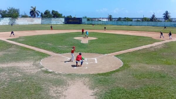 Tigres avanzan a la final en Copa de Béisbol en Puerto Padre