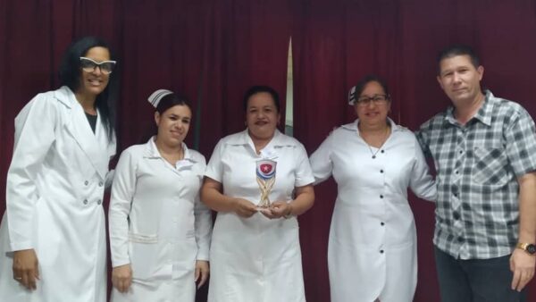 Celebran en Las Tunas día nacional de la enfermería