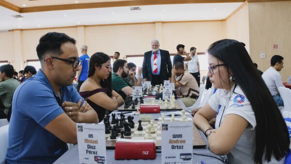 Michel Díaz triunfa en la cuarta ronda del Continental de Ajedrez