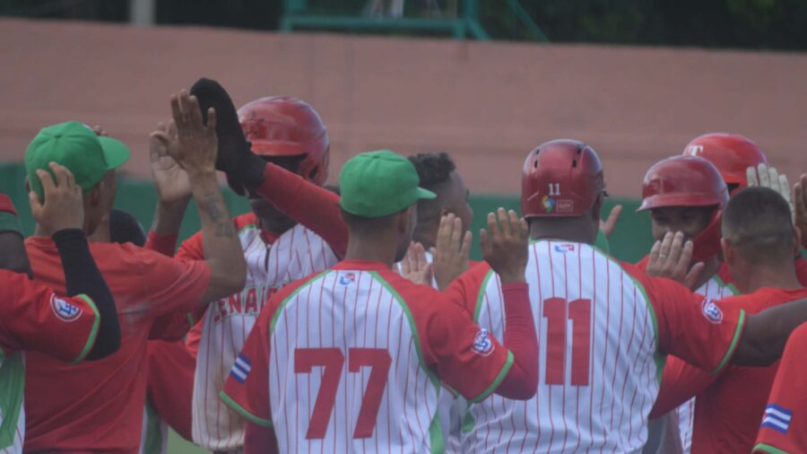 Leñadores y Cachorros arrancan la batalla por la gloria