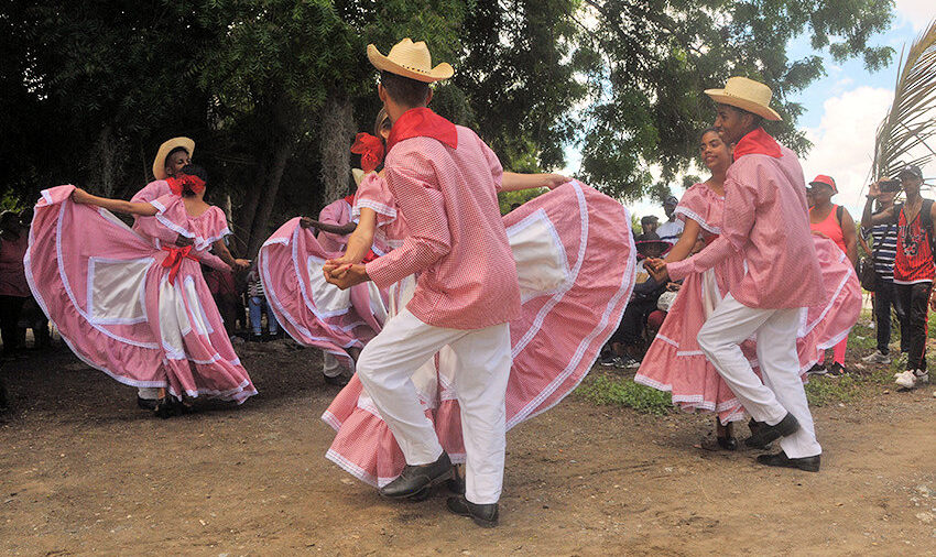 Llega la Cucalambeana, días de verso y tradición