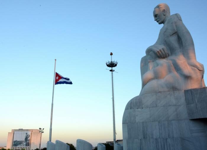 Declara Presidente cubano Duelo Oficial, con motivo del fallecimiento del Comandante de la Revolución Ramiro Valdés Menéndez