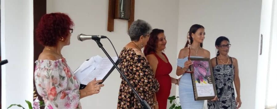 Celebran primera graduación de la nueva formación de instructores de arte