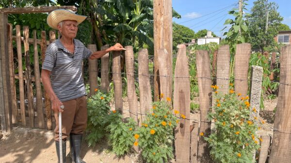 De vertedero a huerto: la vida útil de Marcelino Fernández Vargas