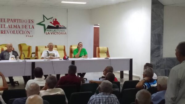 Combatientes de Las Tunas ratifican compromiso con la Revolución