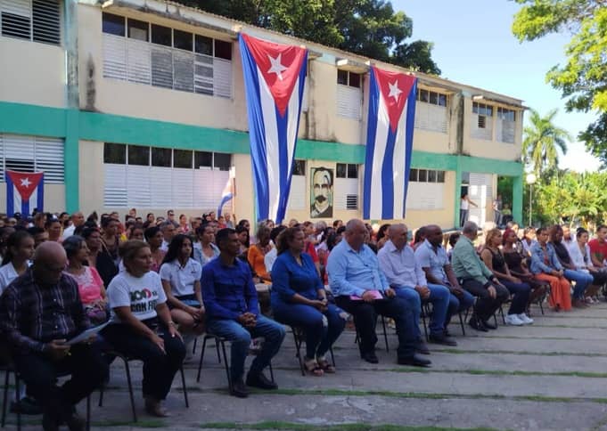 Celebran acto provincial de fin de curso en Jobabo