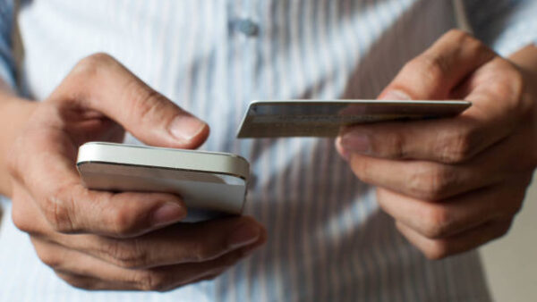 La educación digital, escudo frente a las estafas