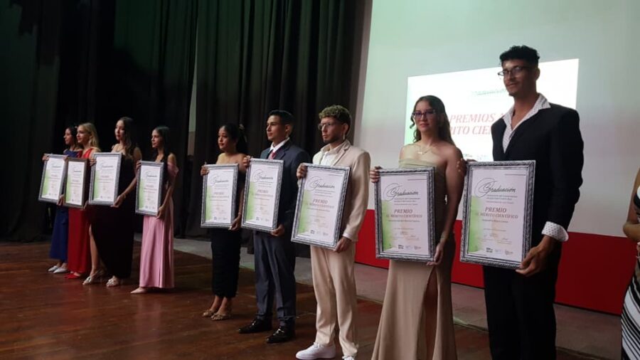 Nuevos profesionales egresan de la Universidad de Las Tunas