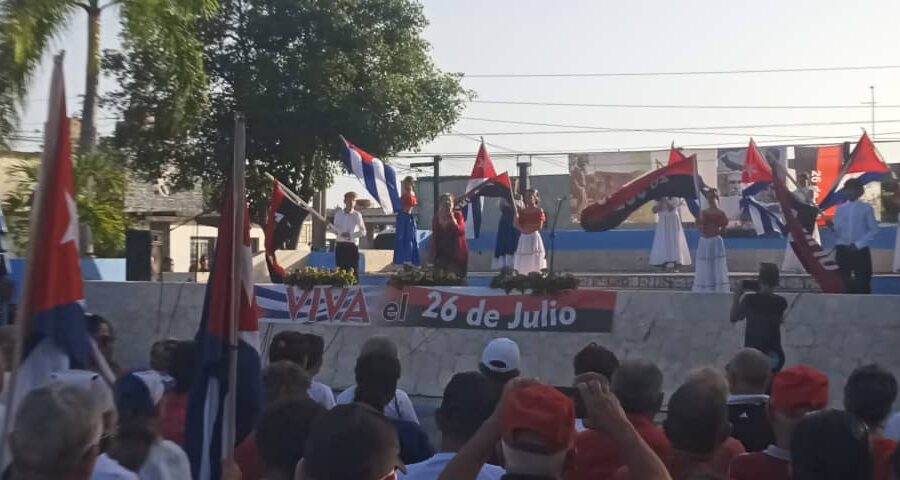 Puertopadrenses evocan gesta del Moncada en acto conmemorativo de la efeméride