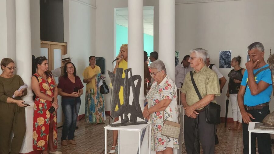 Epifanías del arte cubano en Las Tunas: Alberto Lescay y la luz de una obra monumental