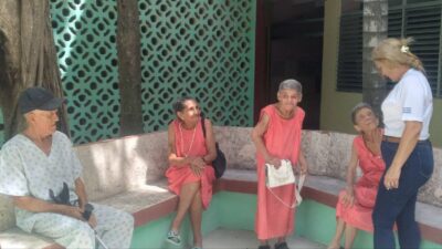 De vuelta abuelos de Las Tunas al Hogar de Ancianos Carlos Enrique Font