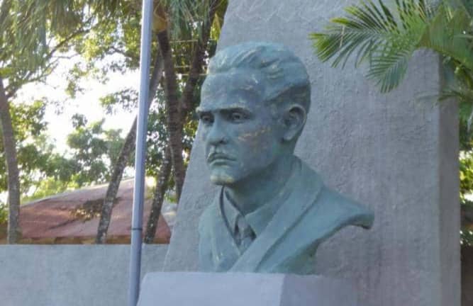 El monumento a Amancio Rodríguez, patrimonio que exige respeto