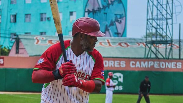 Yordanis Alarcón regresa al "Mella"