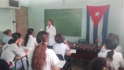 Fortalece Colombia la formación de profesionales de la salud