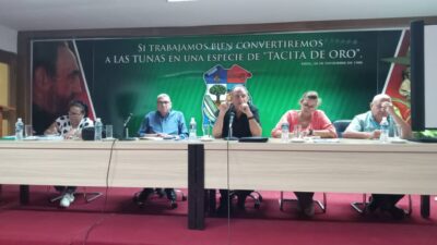 Cambiar sin ceder el control: camino de la empresa estatal socialista