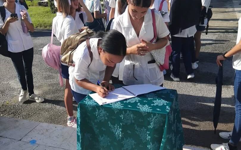 Realizan acto de ingreso a la FEU en la Universidad de Ciencias Médicas de Las Tunas