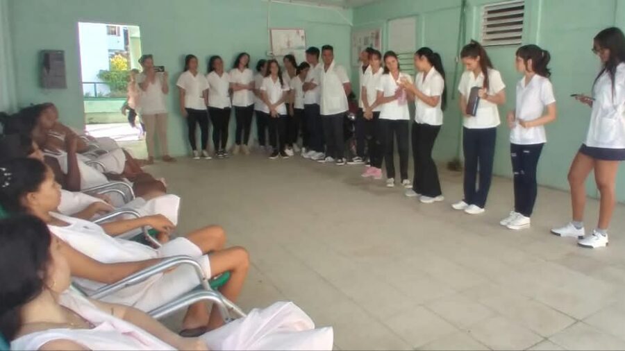 Potencian educandos de Estomatología labor extensionista en la comunidad