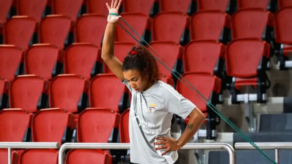Claudia Tarín inicia nuevo reto profesional con el Benfica en Portugal 