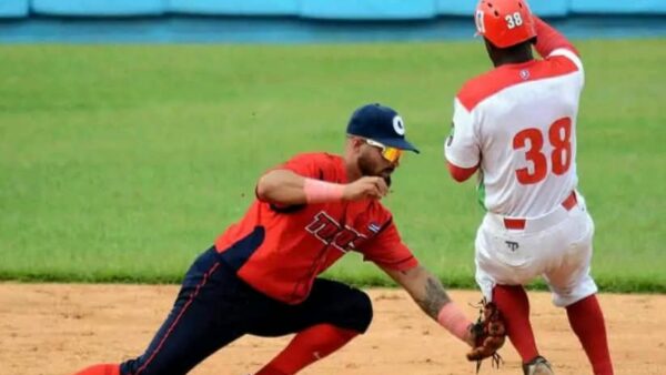 Subserie pareja: Leñadores de Tunas y Toros de Camagüey dividen honores