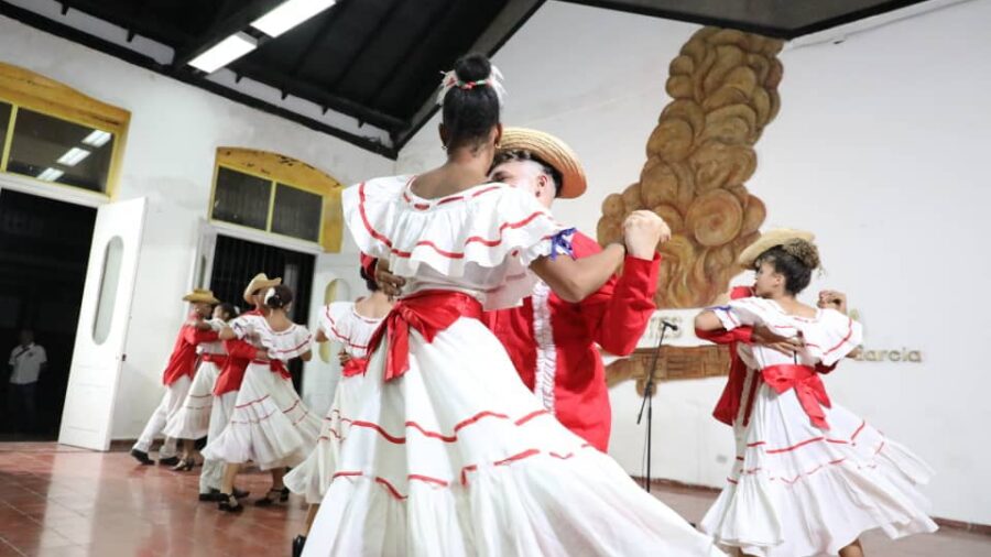 Comienza en el Balcón de Oriente Jornada de la Cultura Cubana