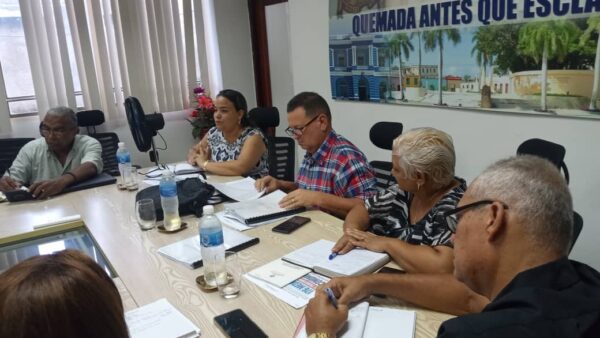 Llaman en Las Tunas a acelerar la implementación de las nuevas medidas económicas y sociales en el Comercio Interior