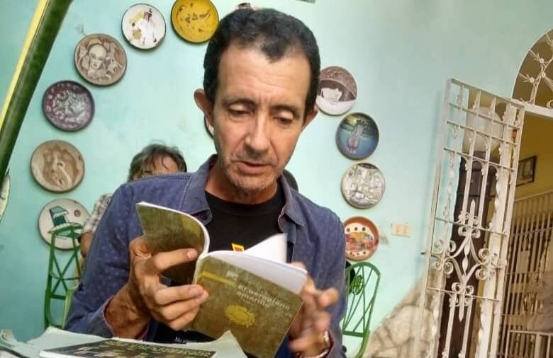 Conquista Herbert Toranzo premio de poesía "Antonio Borrego"