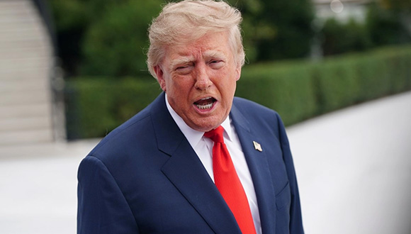 Trump sugiere que Ucrania tenga “un nuevo presidente” y arremete contra Zelensky por no llegar a acuerdos