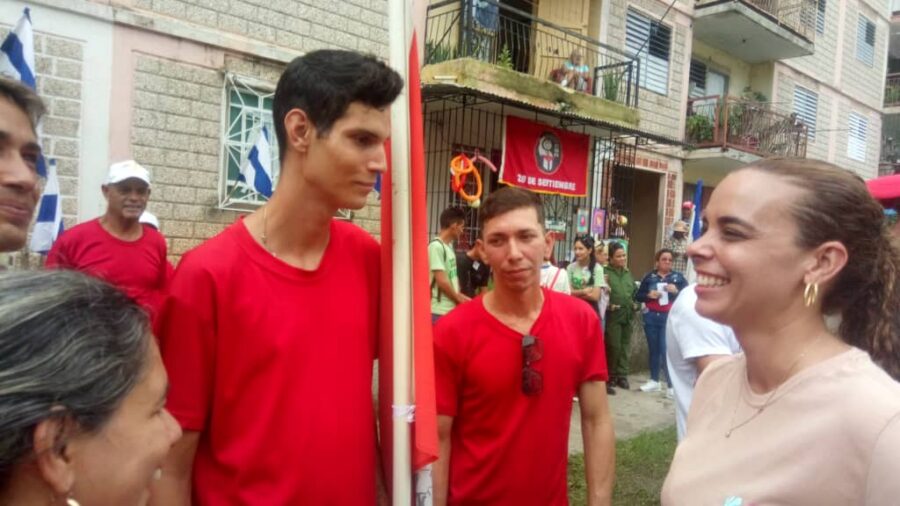 Primera secretaria de la UJC intercambia con jóvenes de la Red Juvenil Comunitaria en Las Tunas